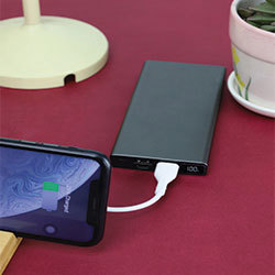 Hezekiah HK0402 Digital Display Power Bank