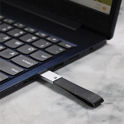 Flokkast HK0256 USB with Band